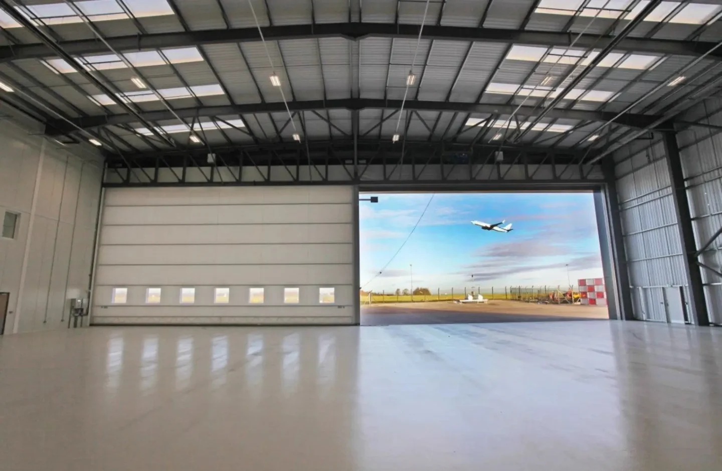 Image of Aircraft hangar, East Midlands Gateway